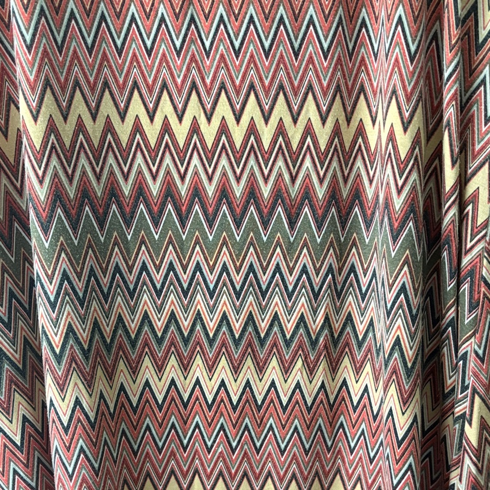 Chevron Patterned Skirt - Picture 3 of 3